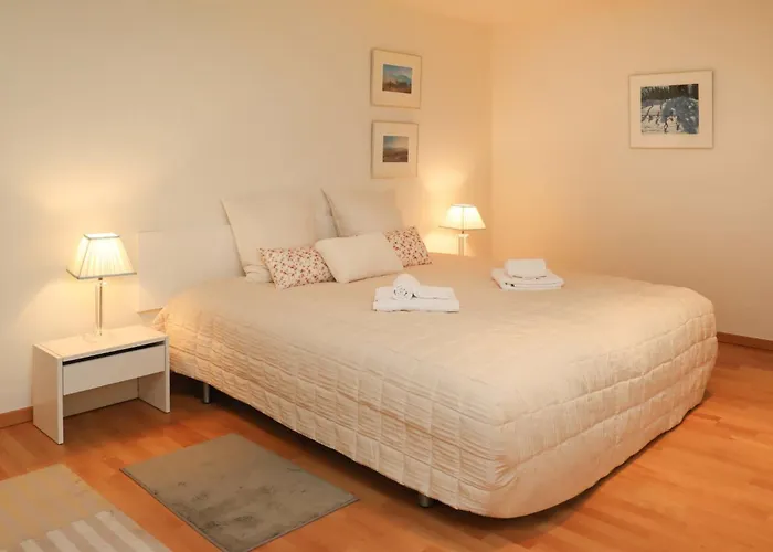 Les Mayens 3-2 By Interhome שמפקס