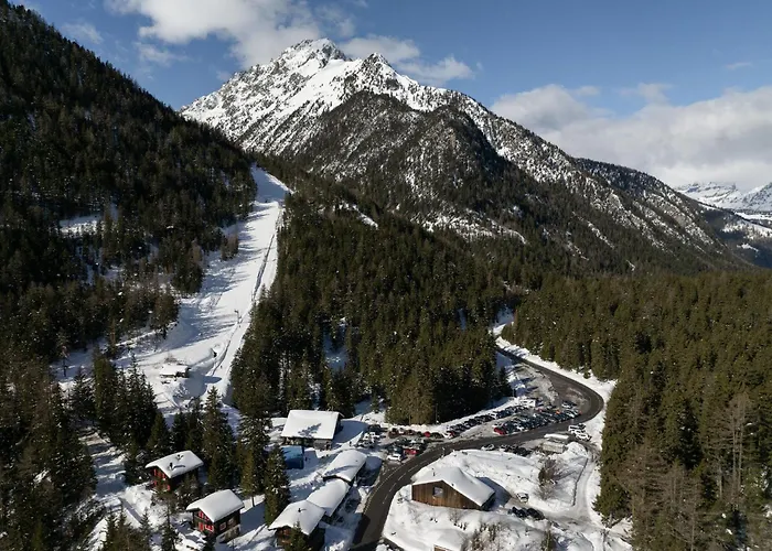 Les Mayens 3-2 By Interhome